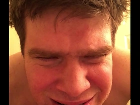 Dude in total agony after spanking himself with a spoon and hair brush